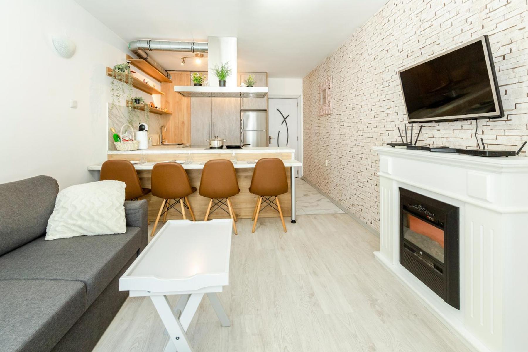 The White Apartment - Free Parking Sofía Exterior foto